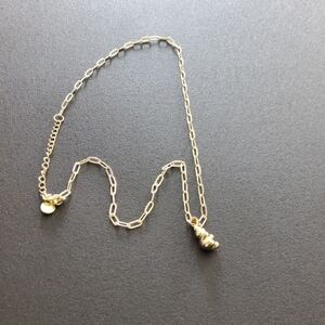 Chic Gold Pendant Necklace